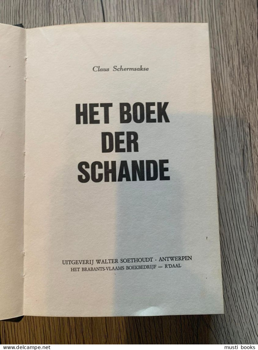 (COLLABORATIE REPRESSIE LAPLASSE) Het Boek Der Schande. - 1939-45