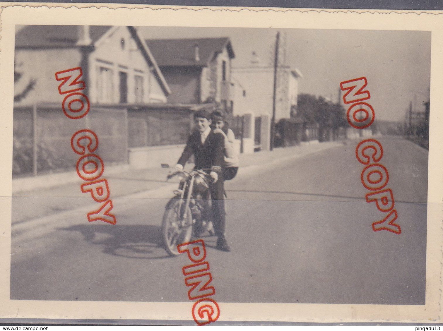 France 1963 Le Temps Des Copains Photo Cyclomoteur Moto Ancienne ? Malagutti Flandria Itom Beta Ou ??? - Motorräder