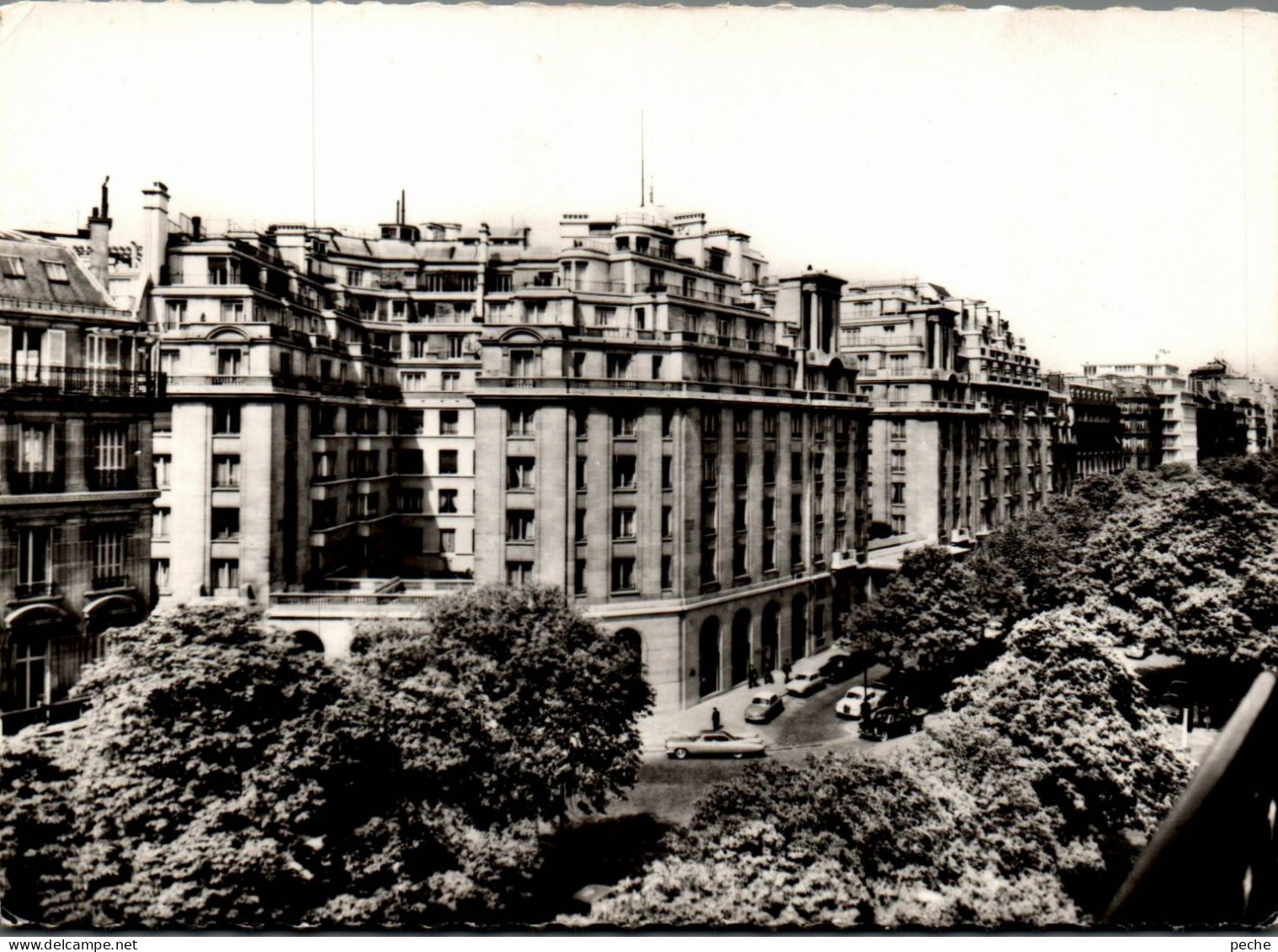 N°621 Z -cpsm Paris -Hôtel George V- - Hotels & Restaurants