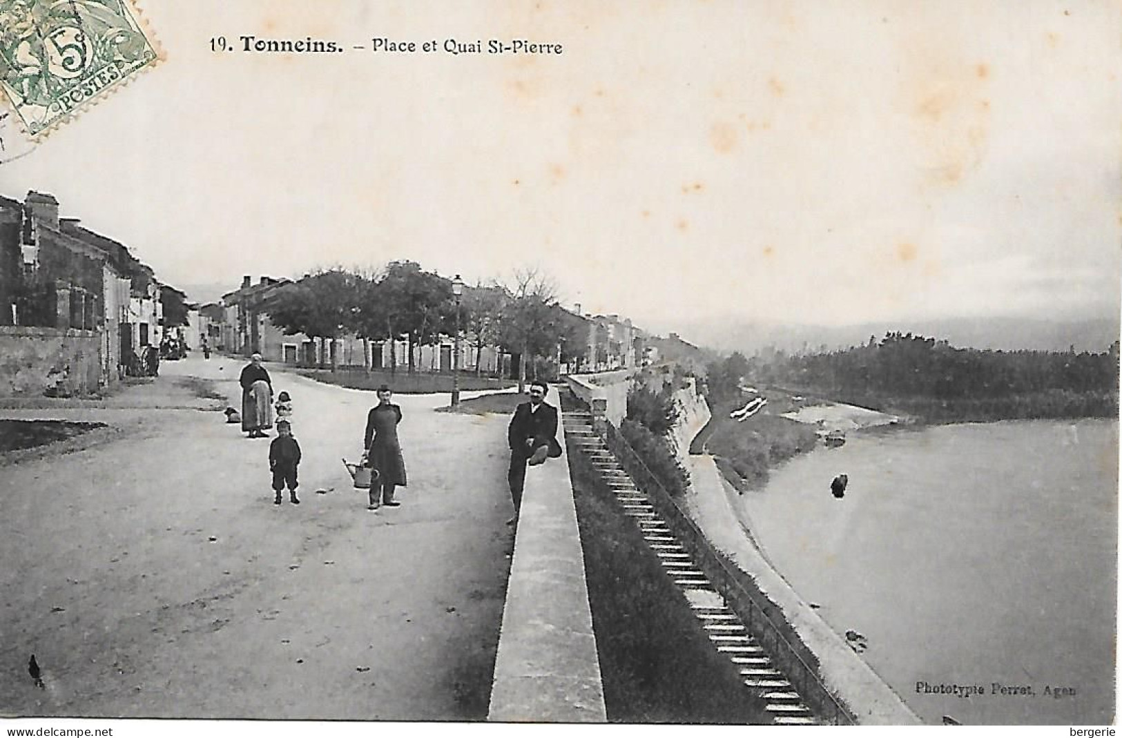 C/251            47      Tonneins      -    Place Et Quai Saint-pierre - Tonneins