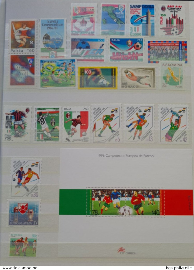 Collection De Timbres Sur Le Thème Du Football En - Collections (without Album)