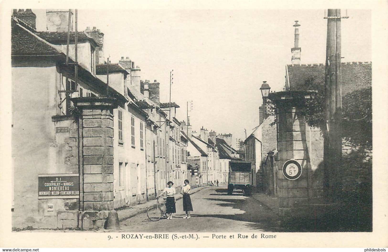 SEINE ET MARNE  ROZOY EN BRIE   Porte Et Rue De Rome - Rozay En Brie