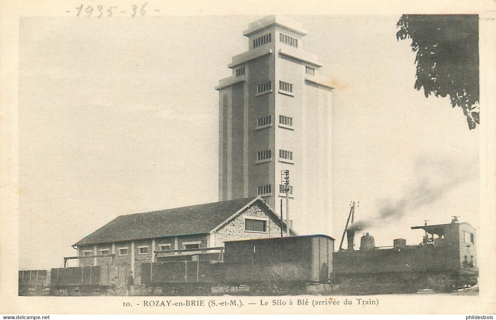 SEINE ET MARNE  ROZOY EN BRIE  Le Silo A Blé ( Arrivée Du Train ) - Rozay En Brie