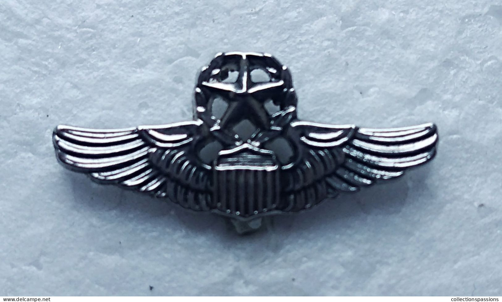 - USA - Insigne De Boutonnière Aviation - - Luftwaffe