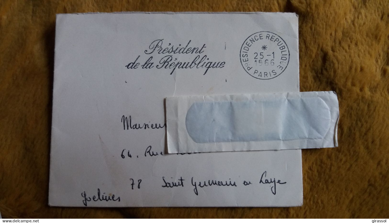 LETTRE CARTE DE VISITE PRESIDENT DE LA REPUBLIQUE CHARLES DE GAULLE FORMAT 9.5 PAR 12 CM ECRITURE NON SIGNE - Visiting Cards