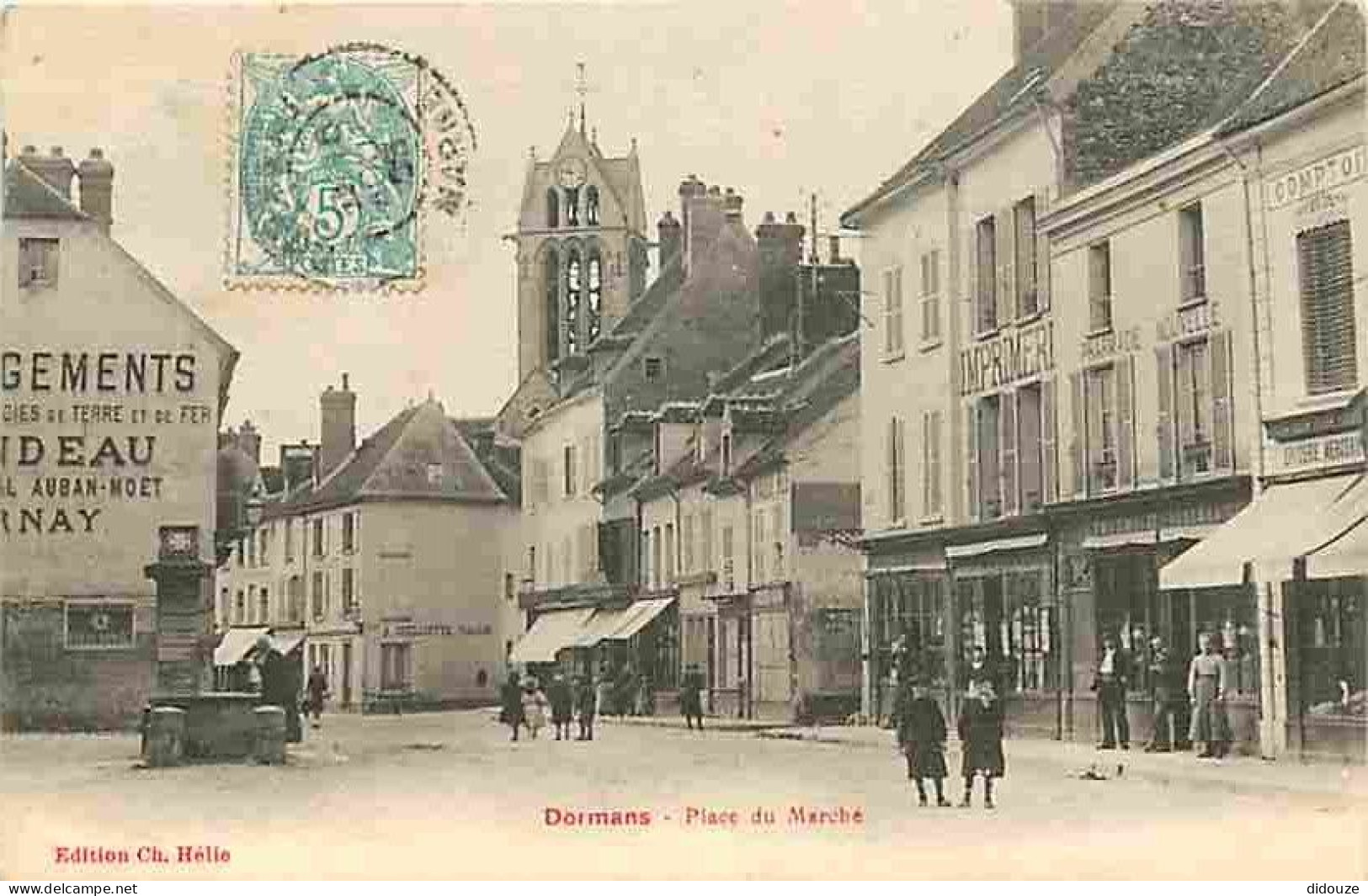 51 - Dormans - Place Du Marché - Animée - Oblitération Ronde De 1905 - CPA - Voir Scans Recto-Verso - Dormans