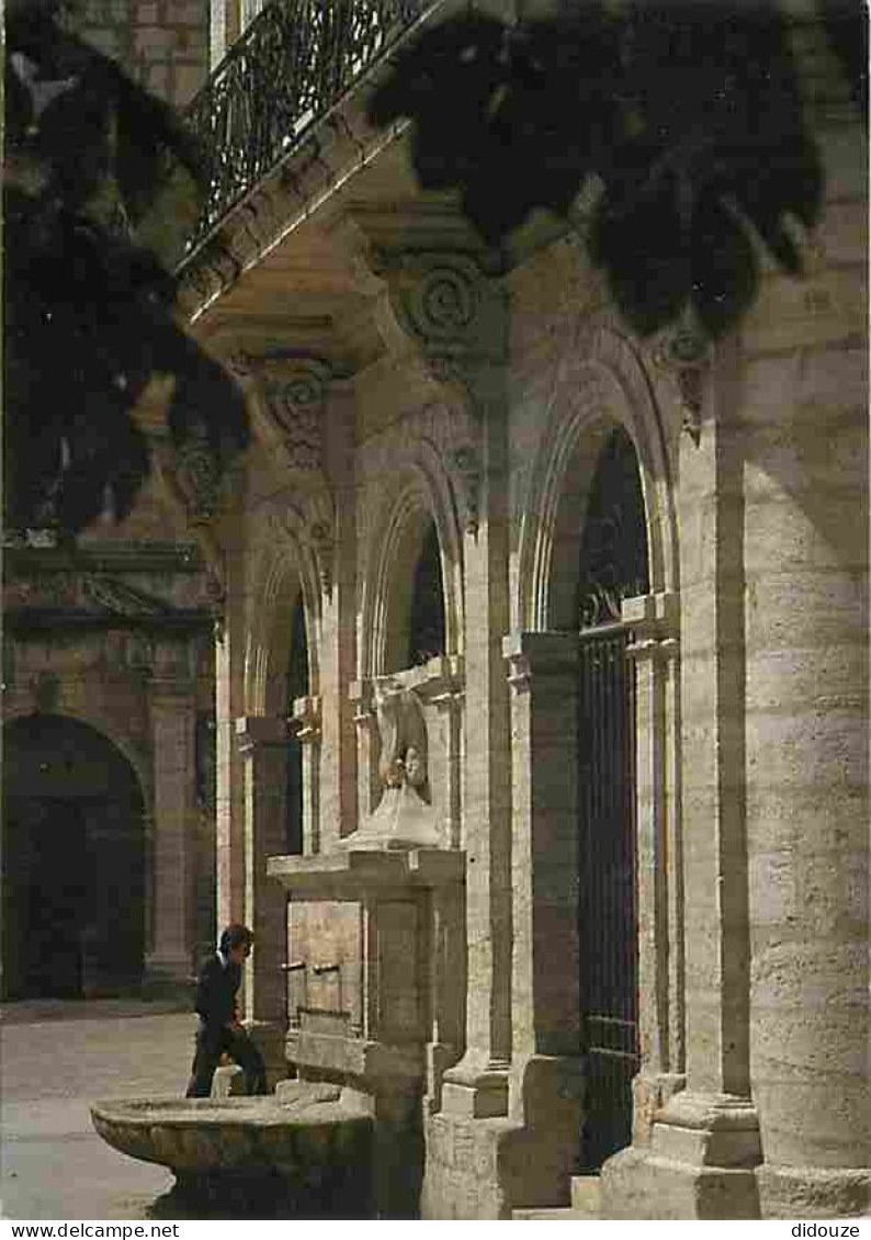 34 - Pezenas - La Maison Des Consuls Bâtie En 1552 - Façade Du XVIIe Siècle - Carte Neuve - CPM - Voir Scans Recto-Verso - Pezenas