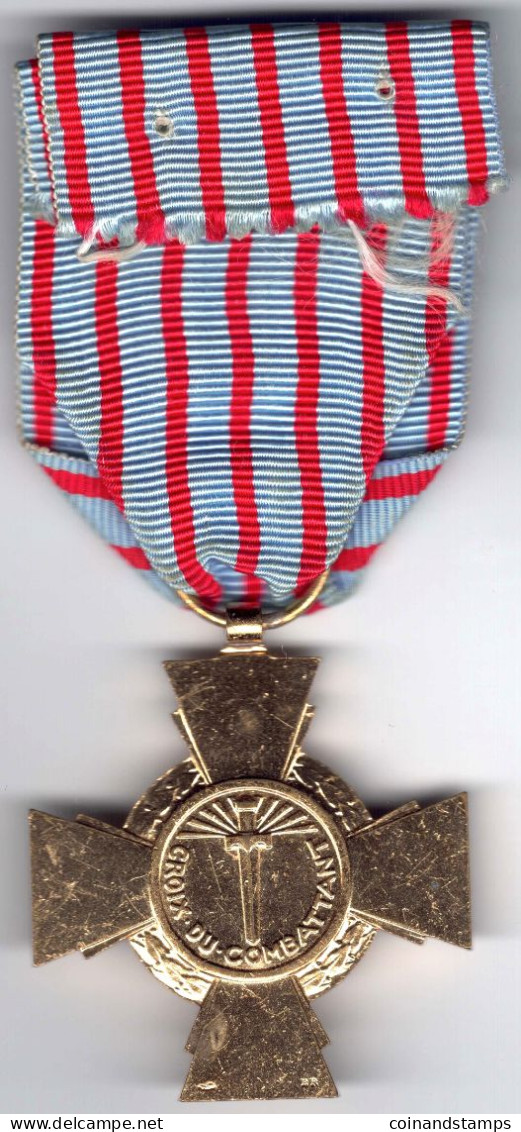 Frankreich Medaille Croix Du Combattant Bronze -teils Feuervergoldet, An Orig. Bandabschnitt, II+ - Frankrijk