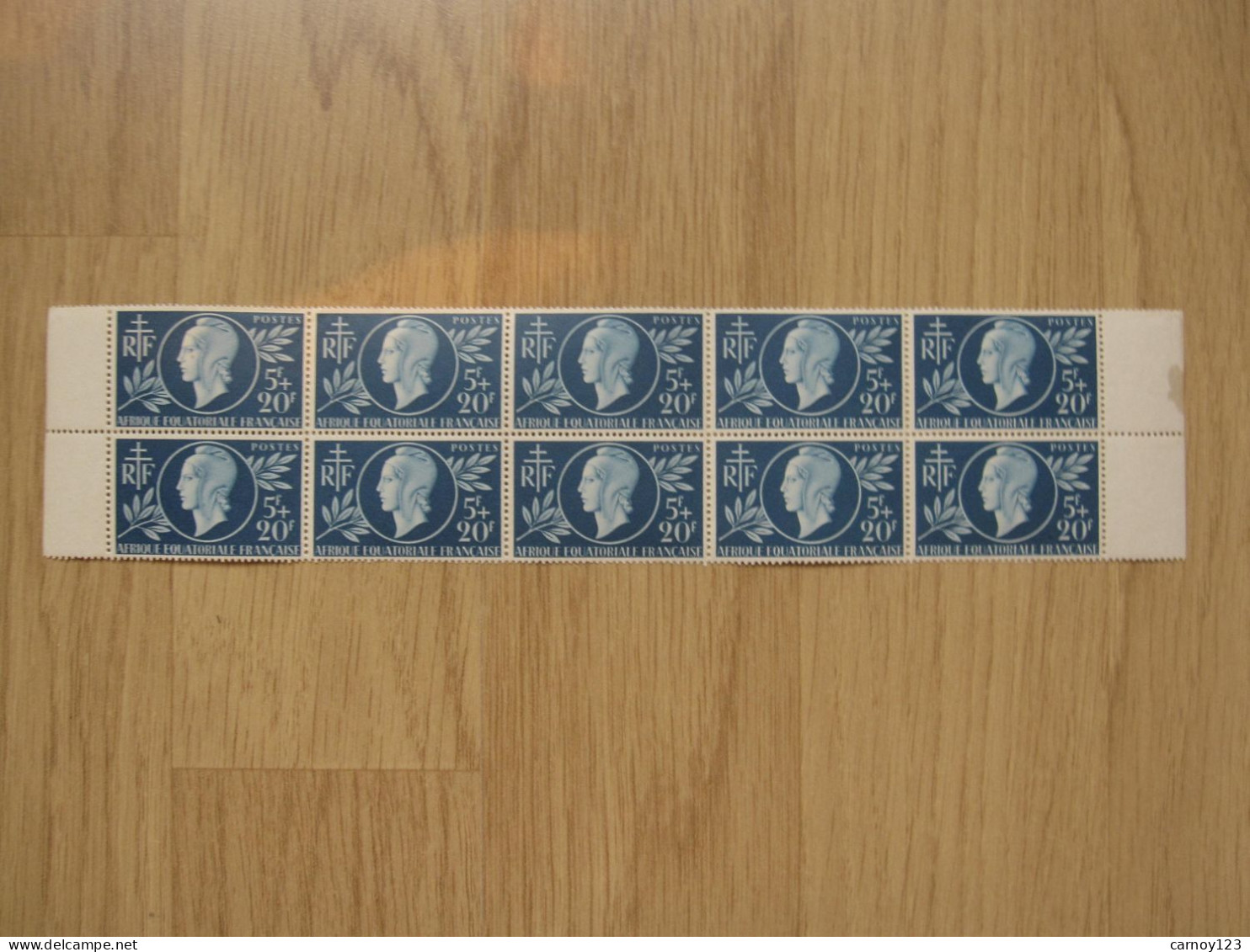 10 Timbres AEF 5 F + 20 F Francs (1946 ?) - Neufs