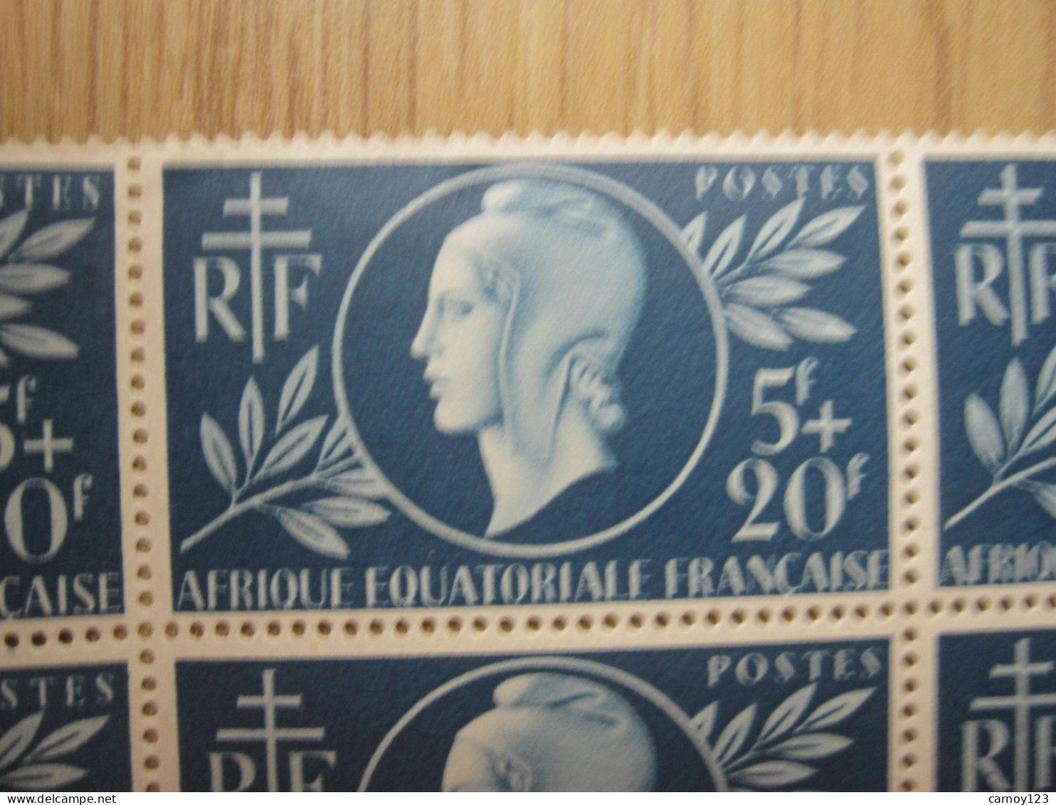 10 Timbres AEF 5 F + 20 F Francs (1946 ?) - Neufs