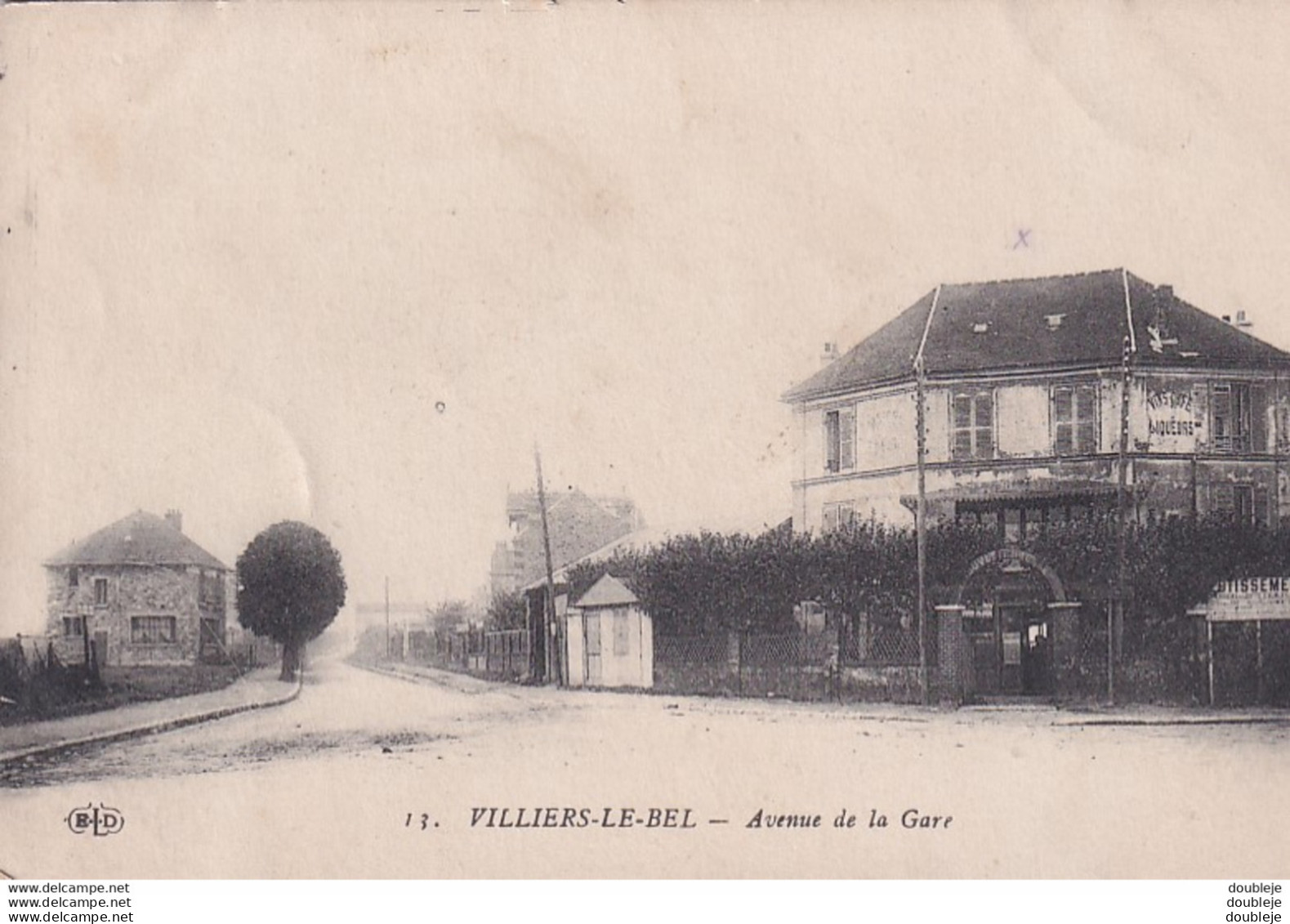 D95  VILLIERS LE BEL Avenue De La Gare - Villiers Le Bel