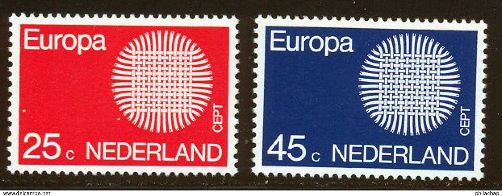 Pays-Bas 1970 Yvert 914 / 915 ** TB - Nuevos
