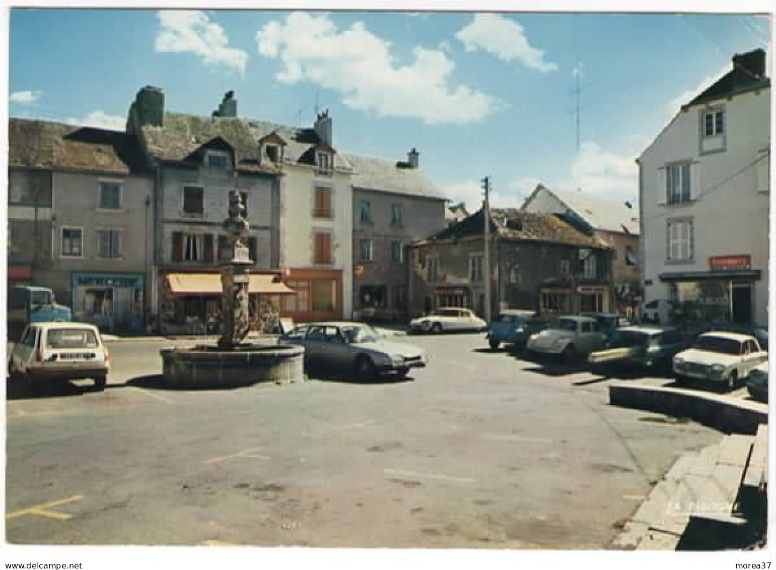 AUMONT AUBRAC  La Place - Aumont Aubrac