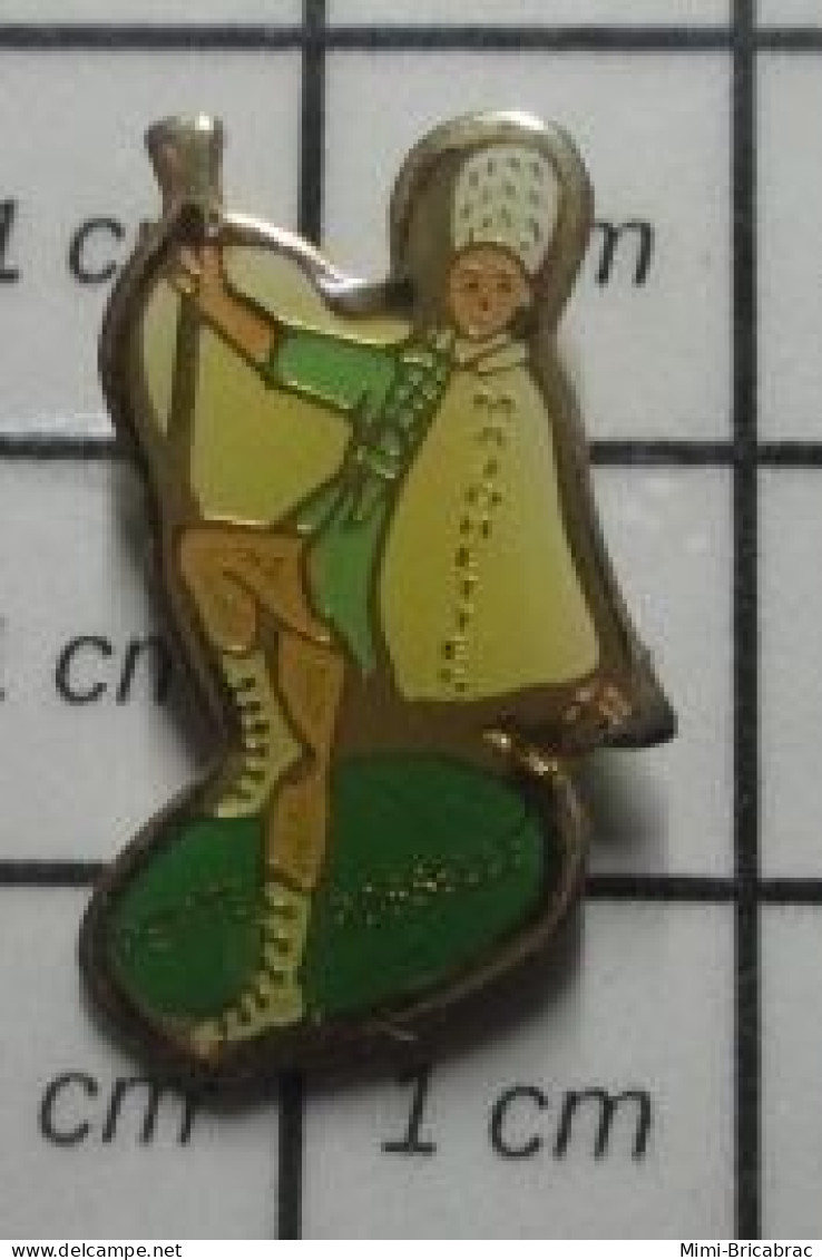 713A Pin's Pins / Beau Et Rare / ASSOCIATIONS / MAJORETTE TWIRLING BATON PETITE-ROSSELLE - Verenigingen