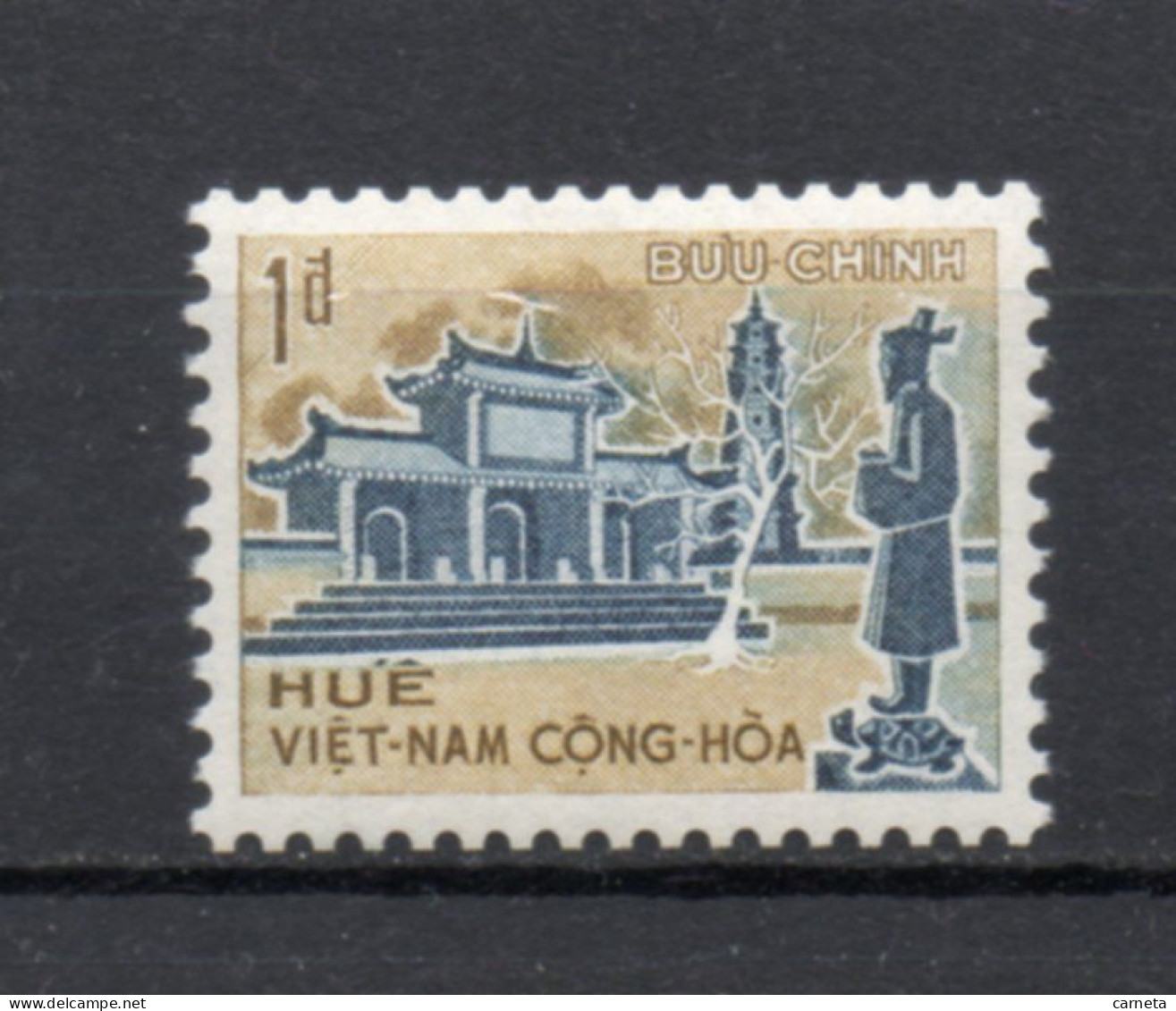 VIETNAM DU SUD   N° 372      NEUF SANS CHARNIERE COTE 15.00€   TOMBEAUX ROYAUX A HUE - Vietnam