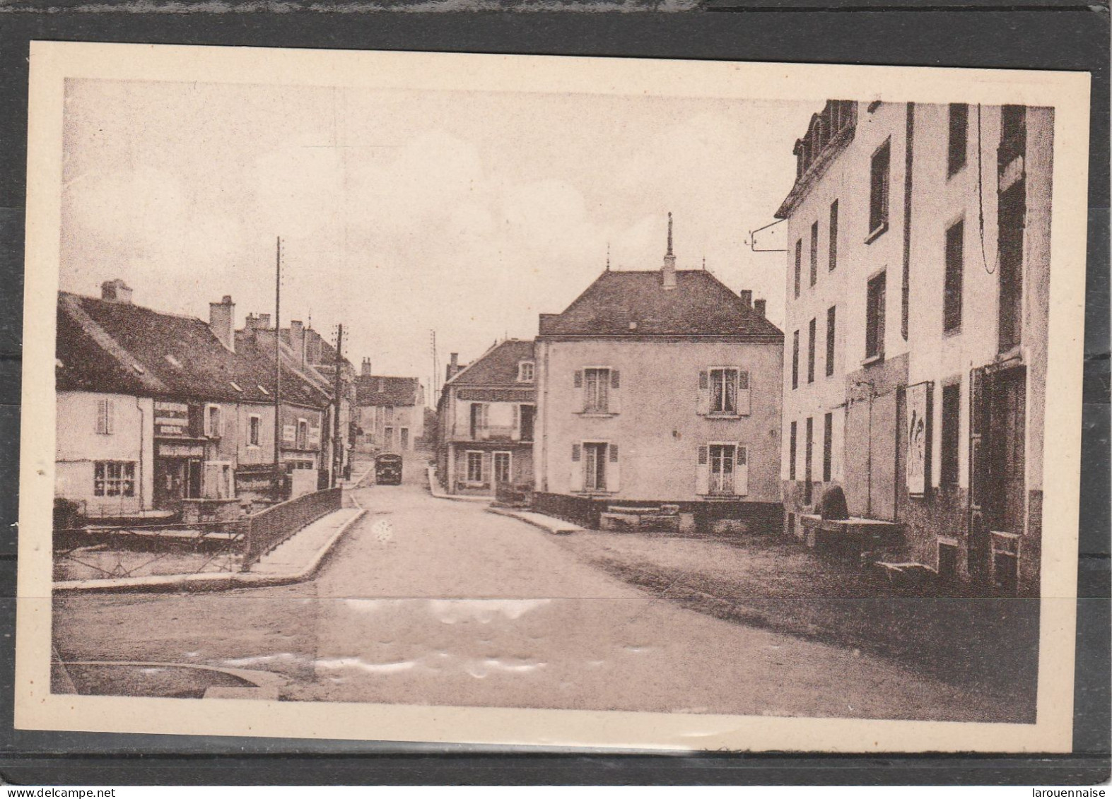 21 - MIREBEAU SUR BEZE - Grand' Rue - Mirebeau