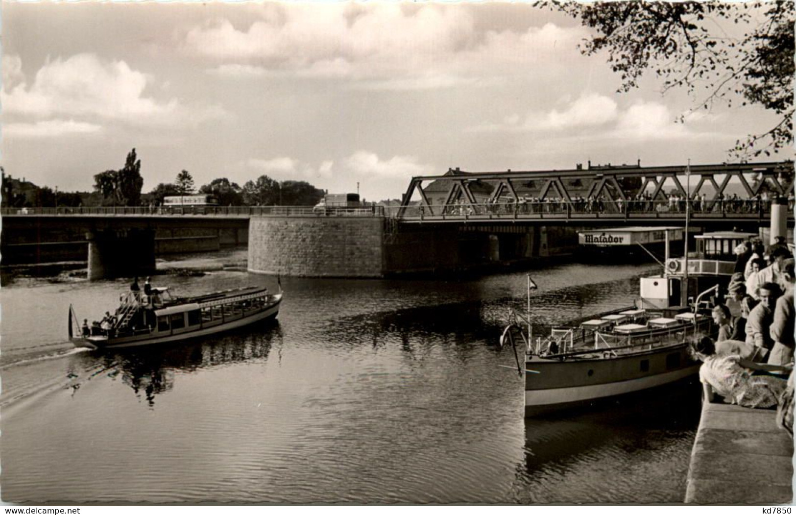 Hameln A D Weser, Weserbrücke Und Dampferanleger - Hameln (Pyrmont)