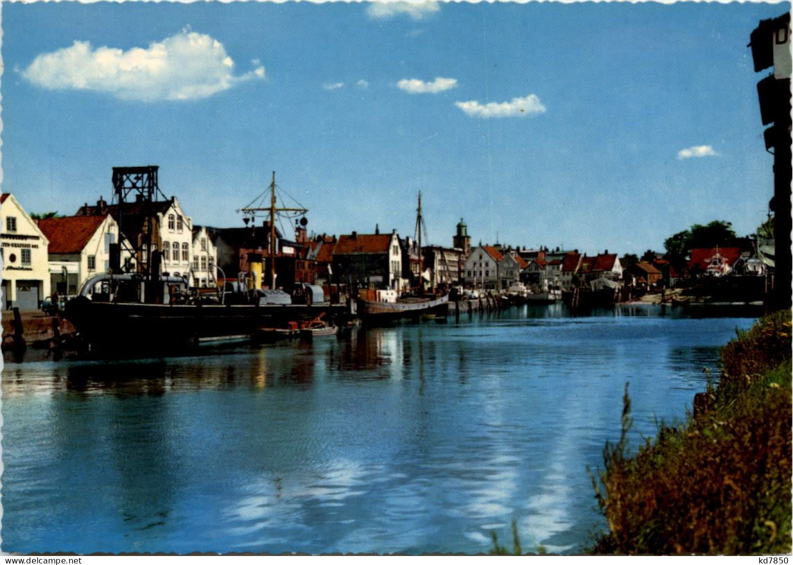 Husum/Nordsee, Innenhafen Mit Hafenstrasse - Husum