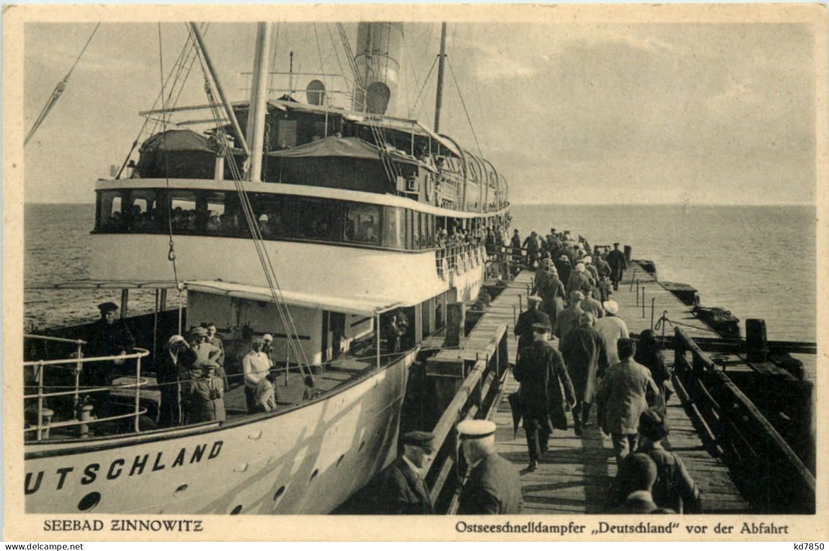 Seebad Zinnowitz, Dampfer Deutschland Vor Der Abfahrt - Zinnowitz