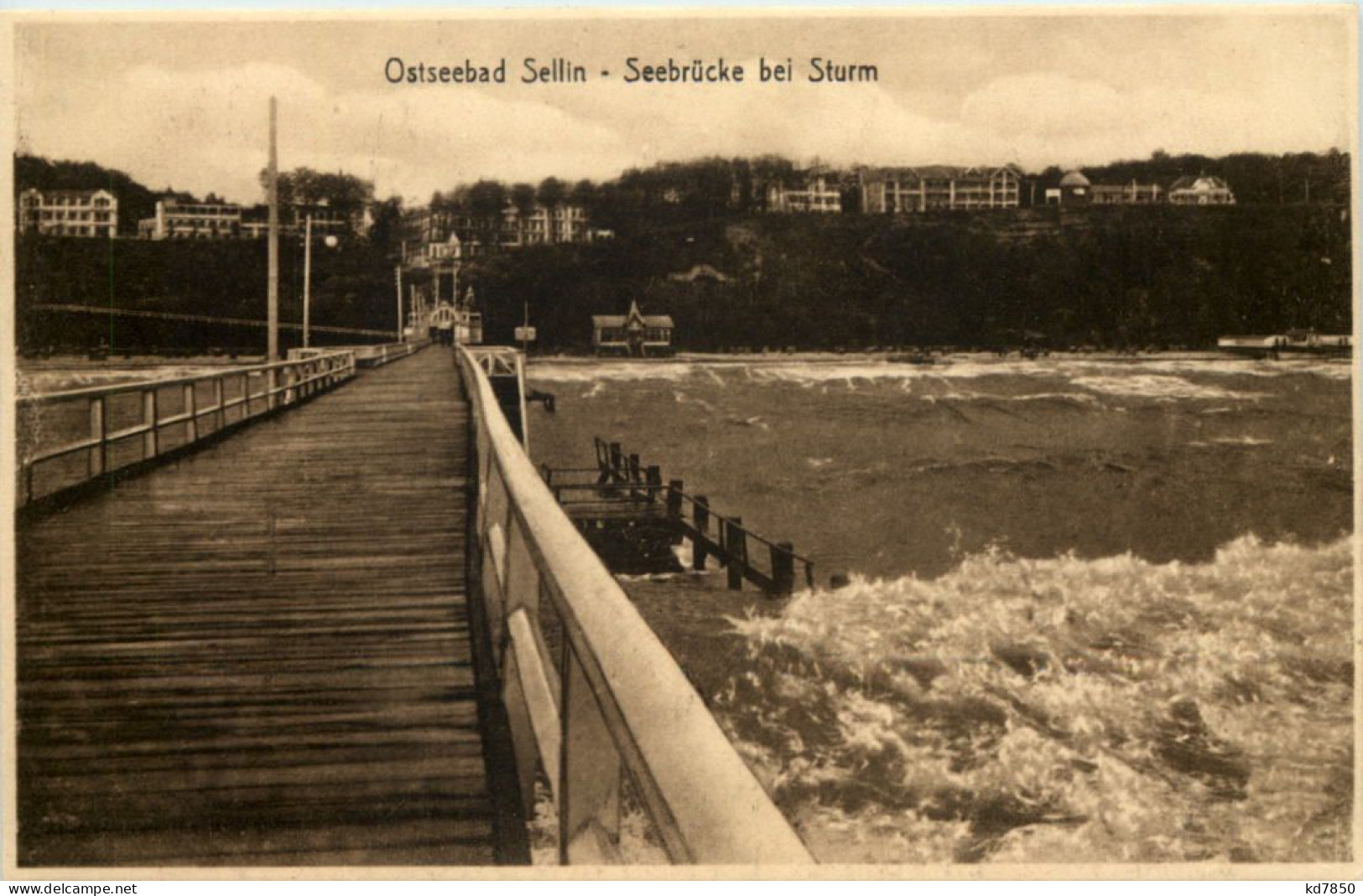 Seebad Sellin Auf Rügen, Seebrücke Bei Sturm - Sellin