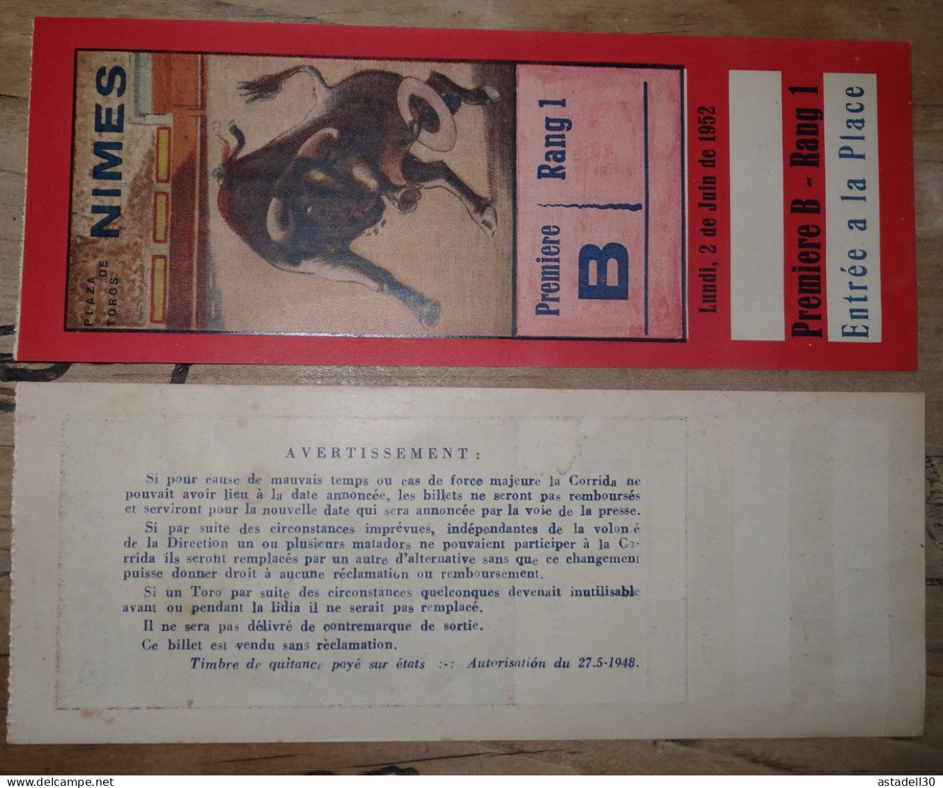 Ticket D'entrée Aux Arène De NIMES, 2 Juin 1952 ....... Caisse-27 - Eintrittskarten