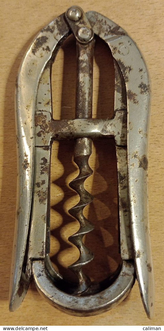 CAVATAPPI ANTICO CORKSCREW TIRE BOUCHON 1960 CIRCA VOGLIOTTI TORINO - Apri-bottiglie/levacapsule