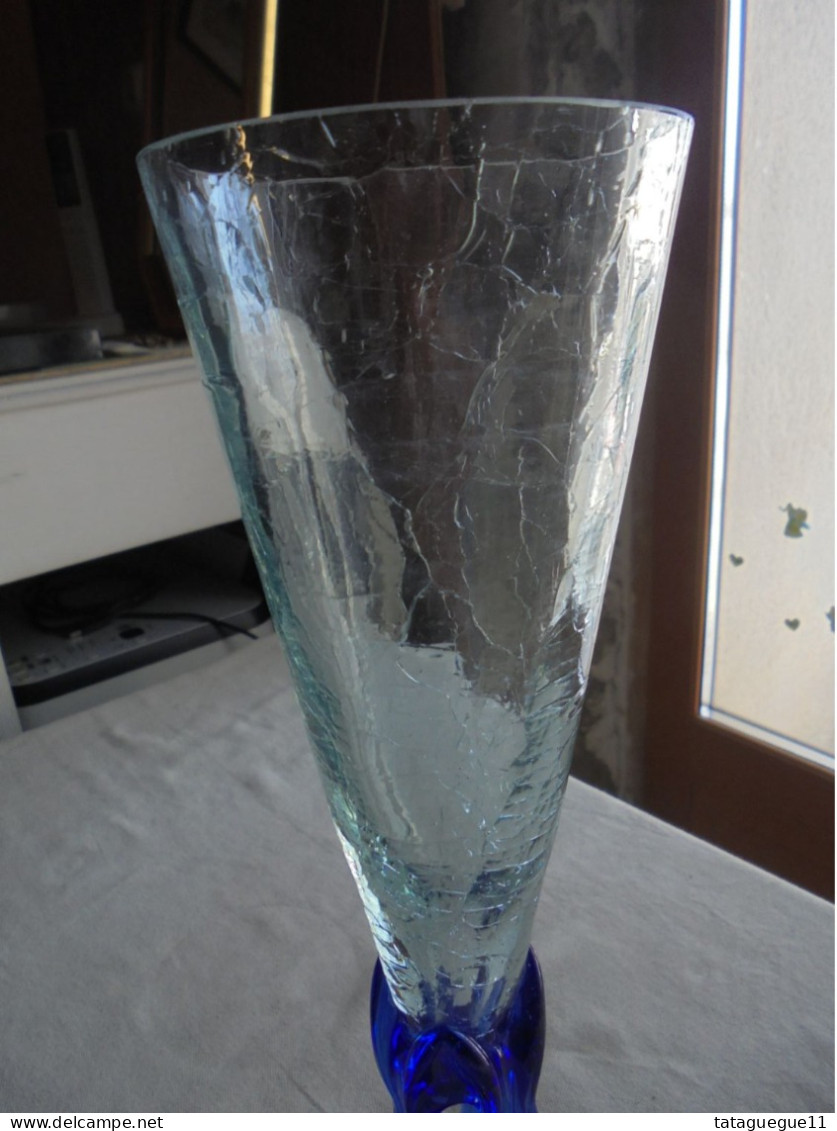 Vintage - Grand Vase Flûte Cône En Verre Bleuté Sur Pied Torsadé Verrerie D'Art - Jarrones