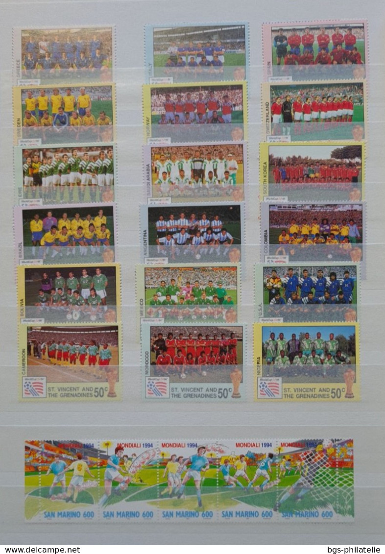 Collection de timbres sur le thème du Football.