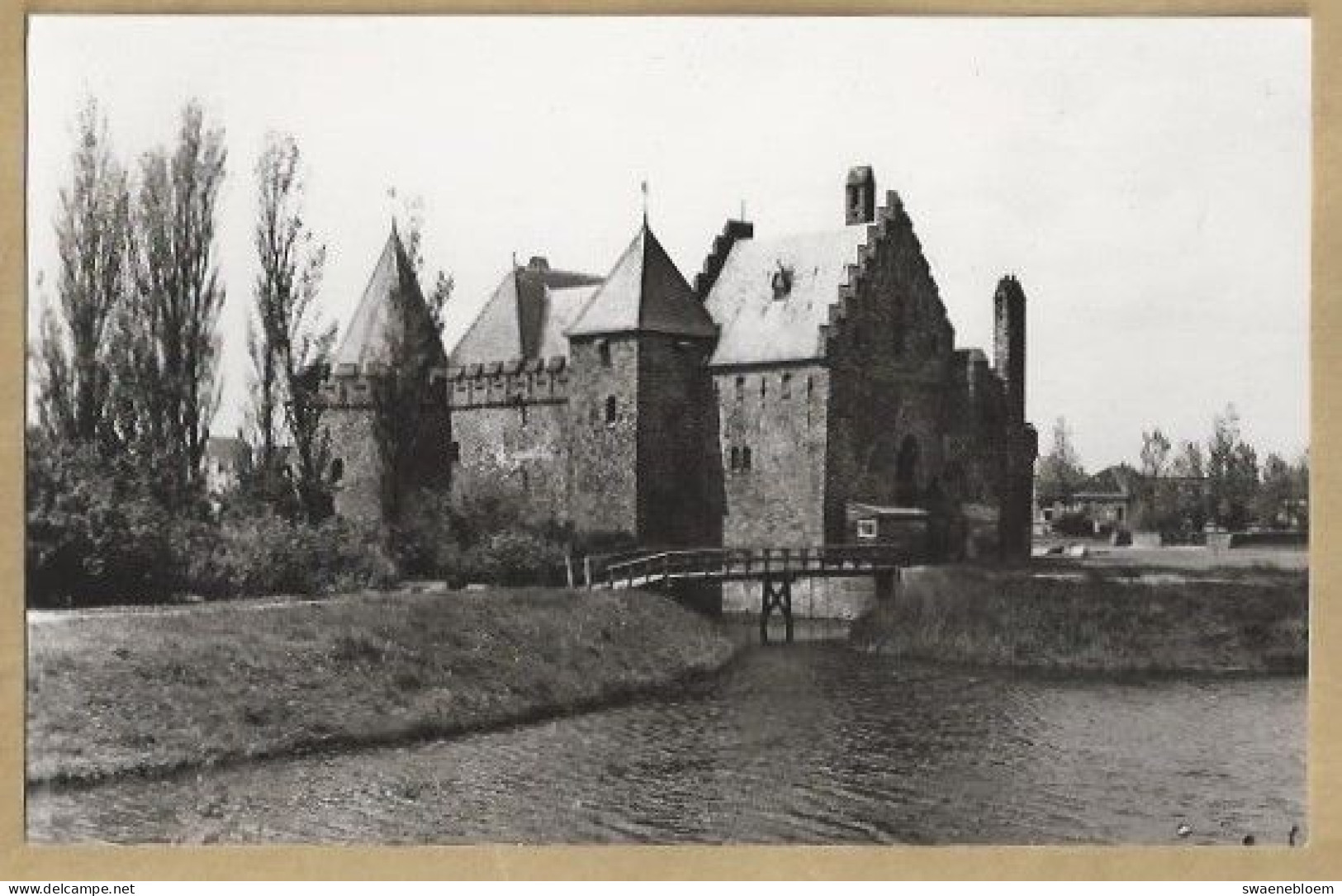 NL.- MEDEMBLIK  KASTEEL RADBOUD. ONGELOPEN. - Medemblik