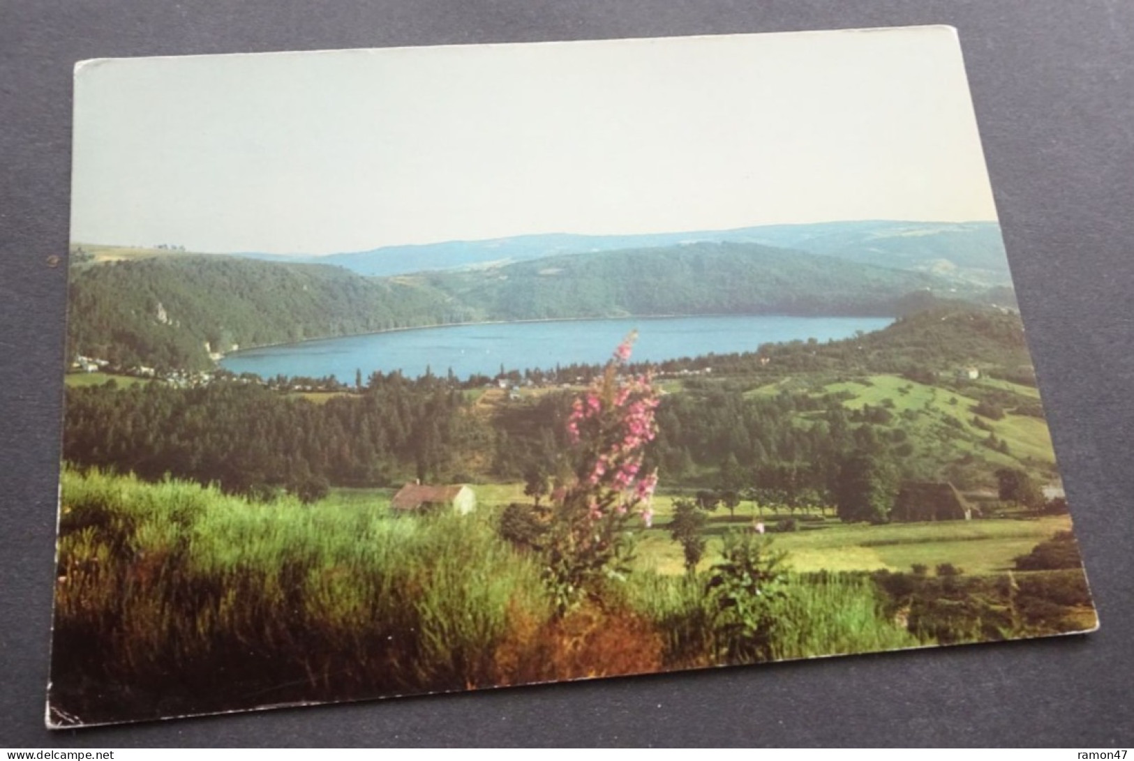 Lac D'Issarlès, Les Belles Images Du Vivarais - Cratère D'un Ancien Volcan - Editions De Provence G.A.L., Carpentras - Largentiere