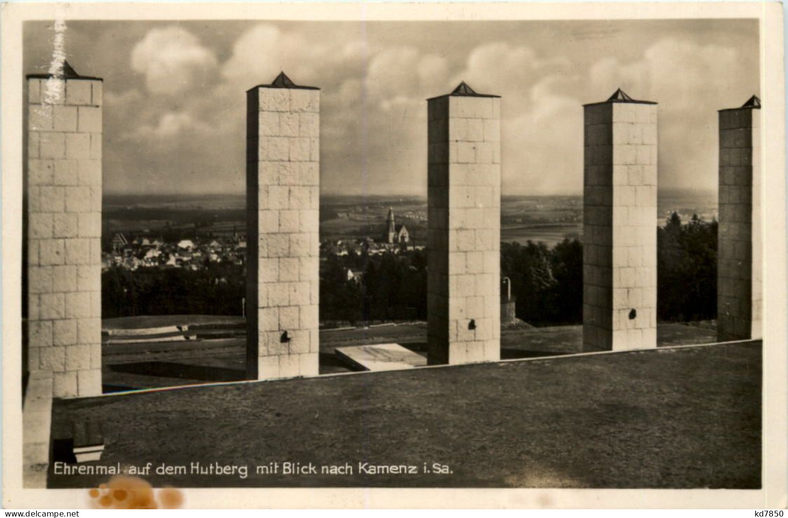 Kamenz, Ehrenmal Auf Dem Hutberg Mit Blick Nach Kamenz - Kamenz