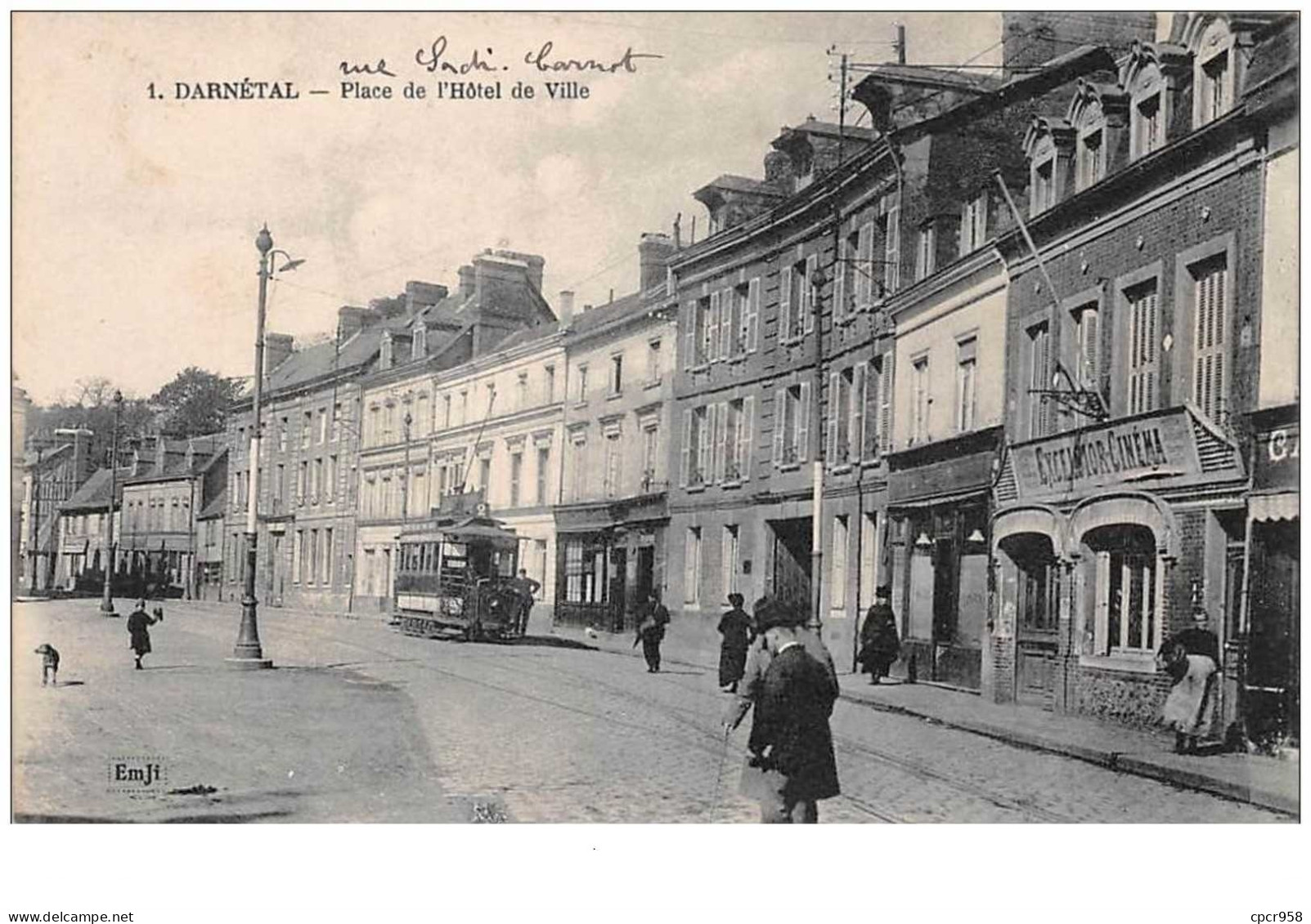 76 . N° 49145 . Danetal . Place De L Hotel De Ville - Darnétal