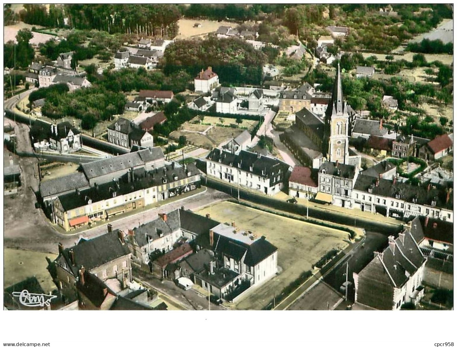 76.YERVILLE.n°24659.VUE GENERALE DU CENTRE.CPSM - Yerville