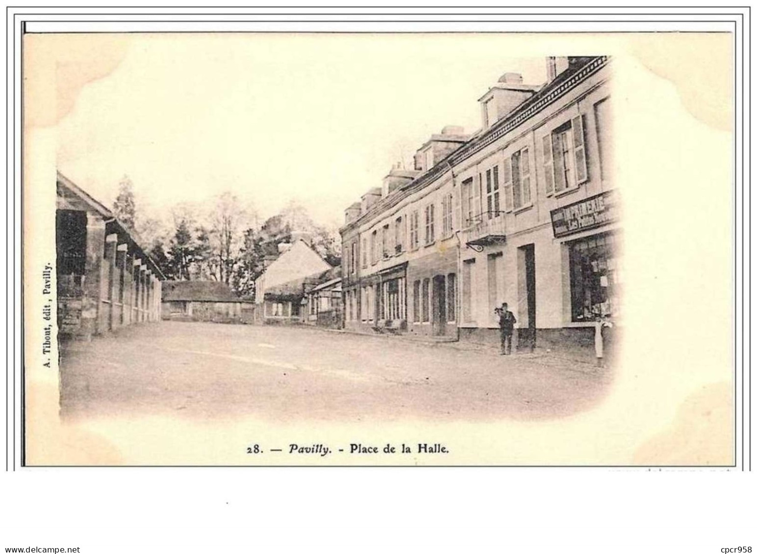 76.PAVILLY.PLACE DE LA HALLE. - Pavilly