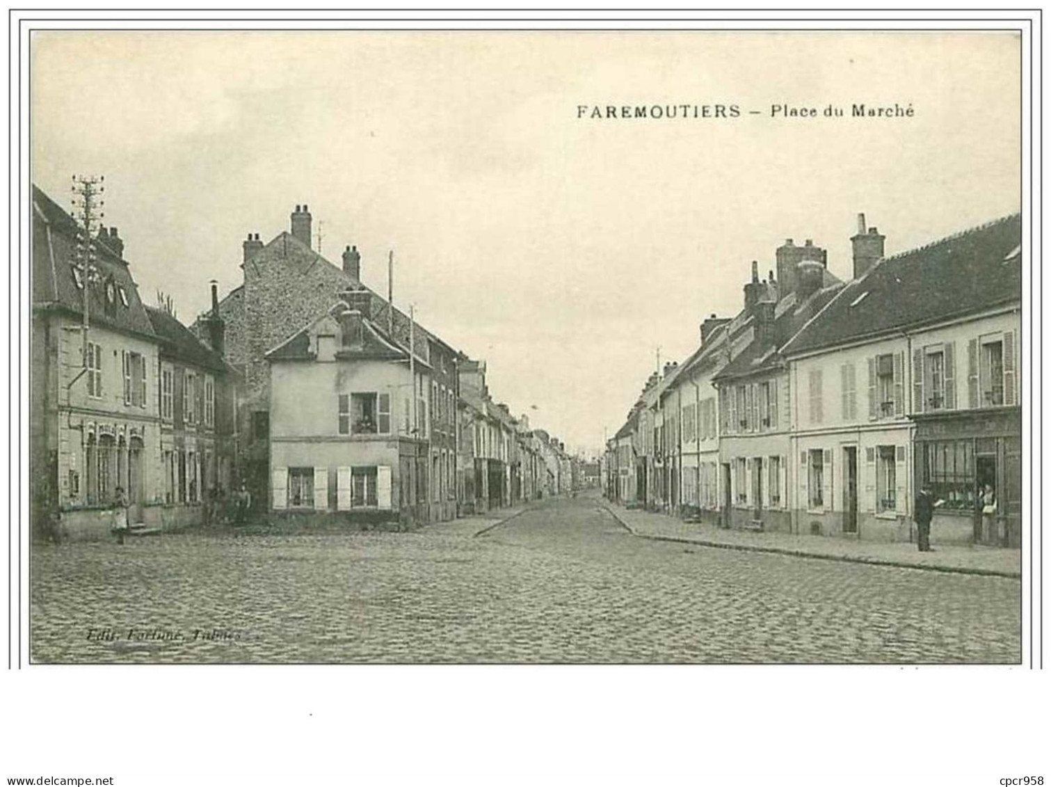 77.FAREMOUTIERS.PLACE DU MARCHE.CHARCUTERIE - Faremoutiers