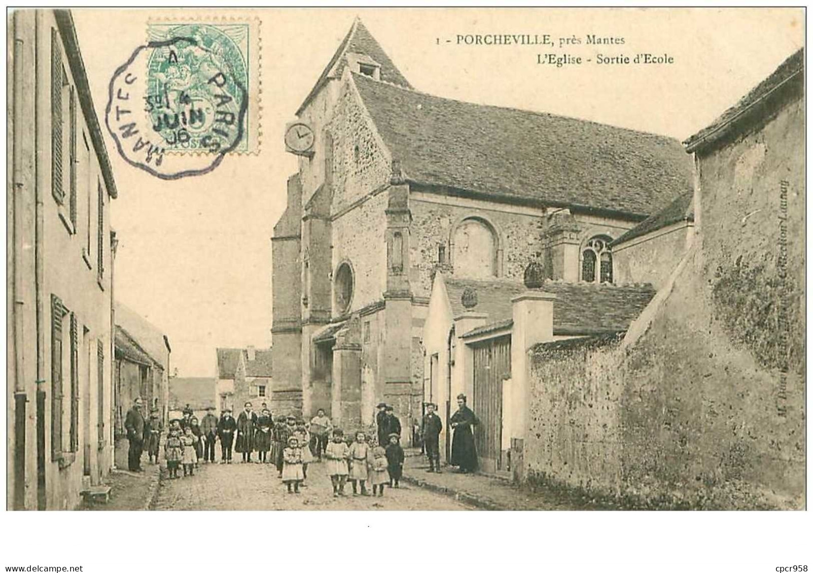 78.PORCHEVILLE.n°15916.L'EGLISE.SORTIE D'ECOLE - Porcheville