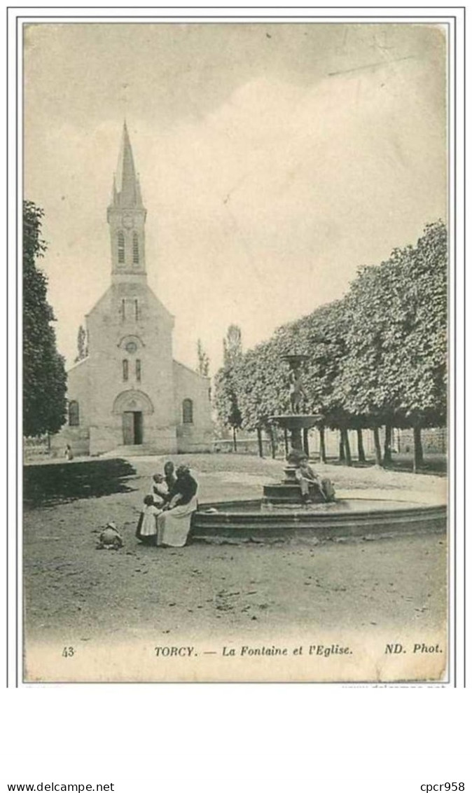 77.TORCY.LA FONTAINE ET L'EGLISE.PLIE - Torcy