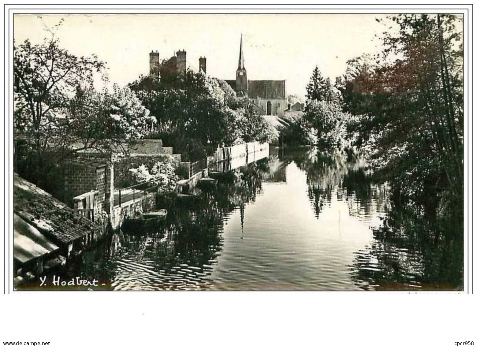 77.SOUPPES SUR LOING.DU PONT  DE SOUPPES, VUE SUR LES BORDS DU LOING ET L'EGLISE PAROISSIALE.XIIIe S.CPSM - Souppes Sur Loing