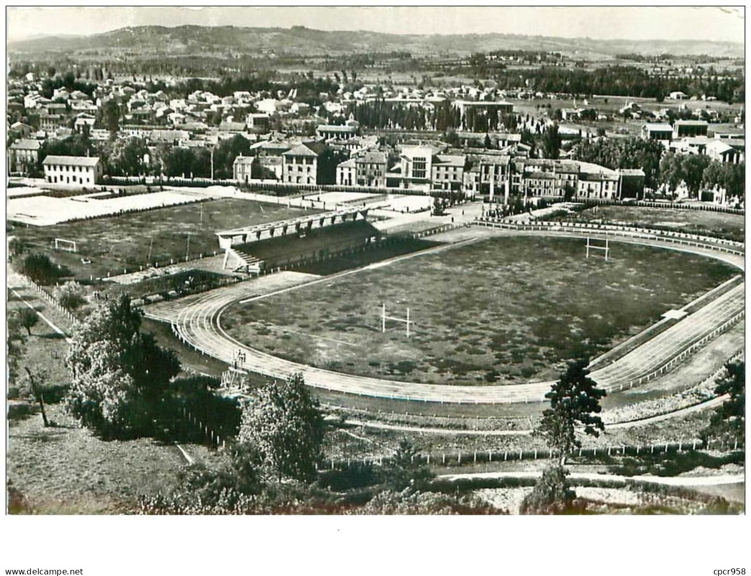 81.GRAULHET.n°26530.STADE MUNICIPAL DE CRINS.CPSM - Graulhet