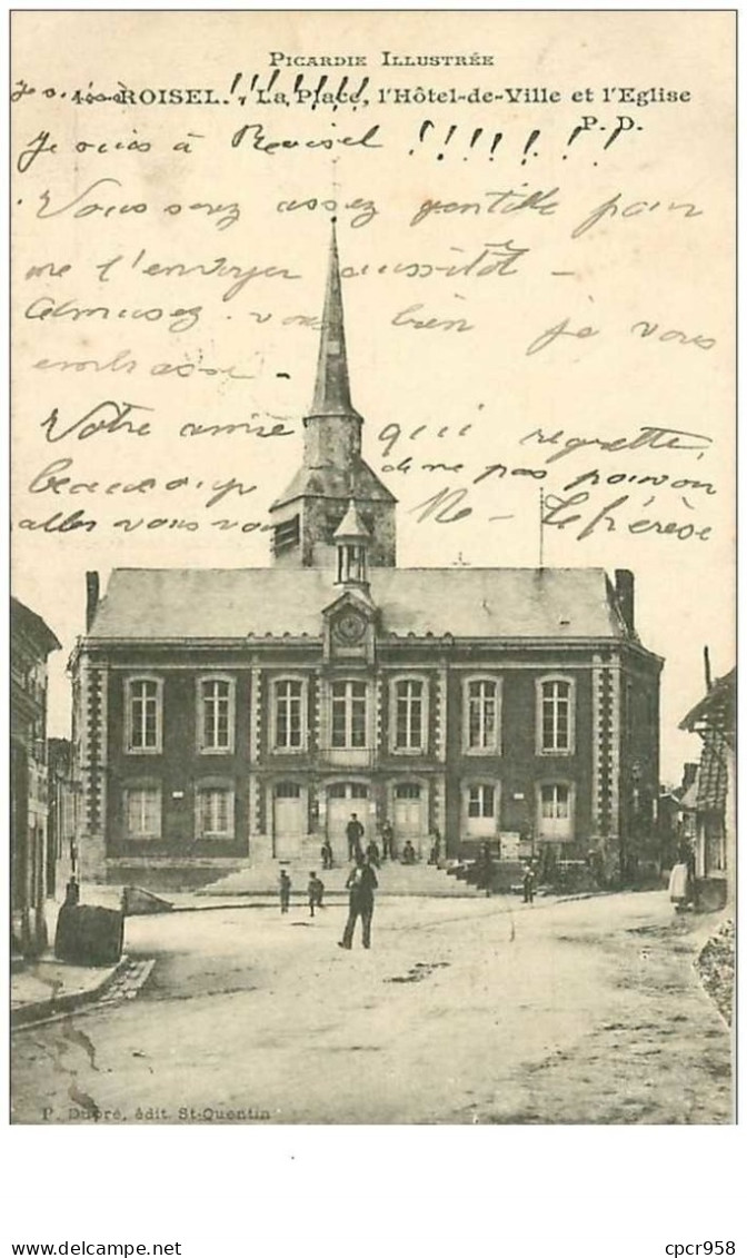 80.ROISEL.n°11821.LA PLACE,L'HOTEL DE VILLE ET L'EGLISE.RARE - Roisel