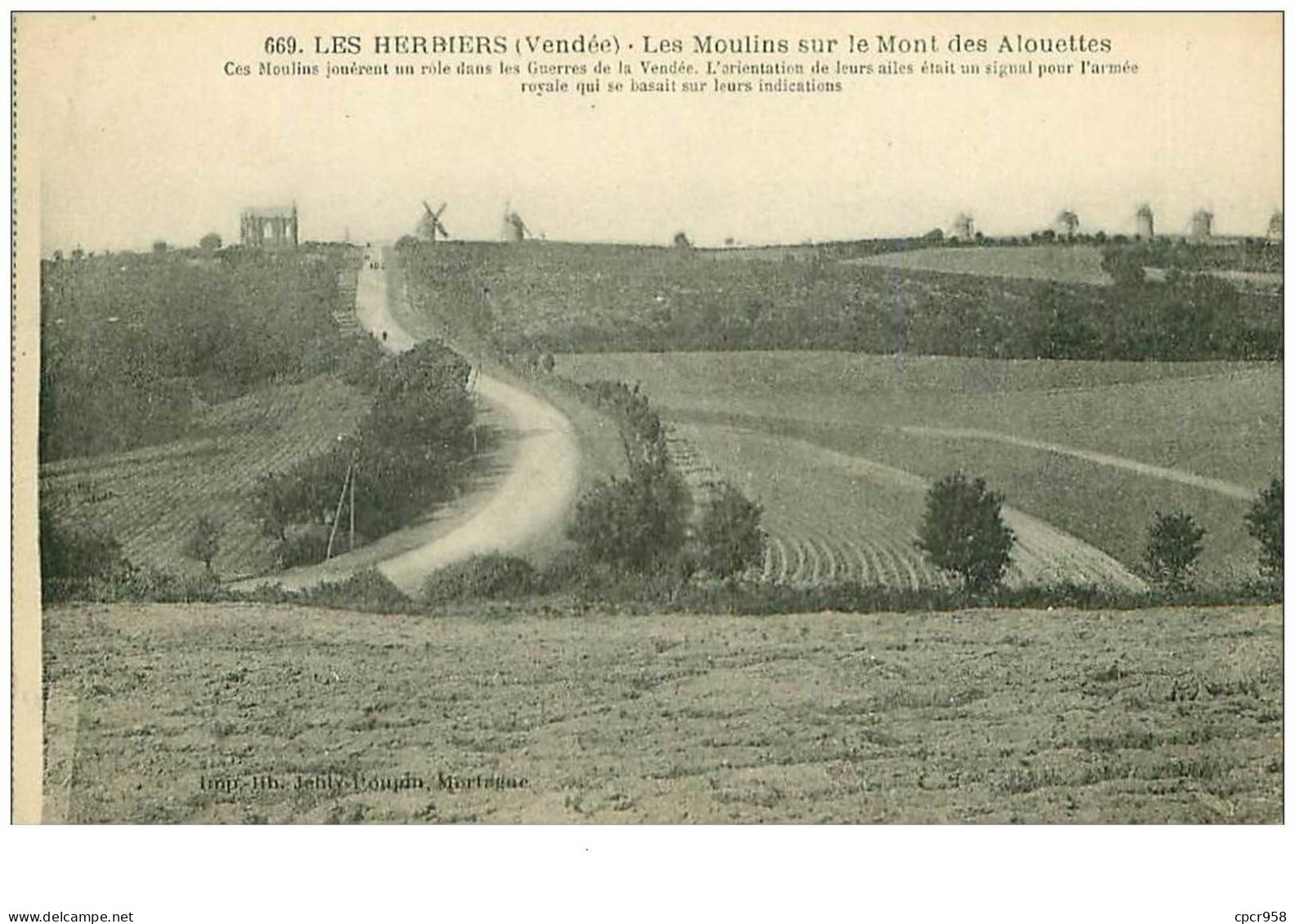 85.LES HERBIERS.n°11843.LES MOULINS SUR LE MONT DES ALOUETTES.... - Les Herbiers