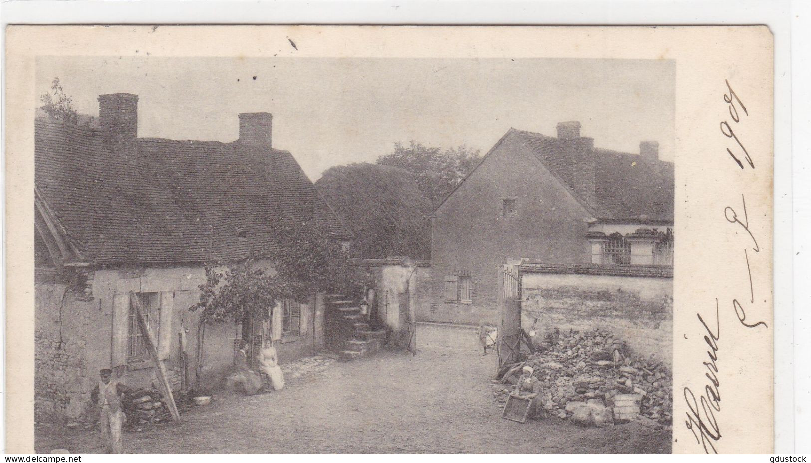 Yonne - Une Ferme En Bourgogne à Chzny - Cheny