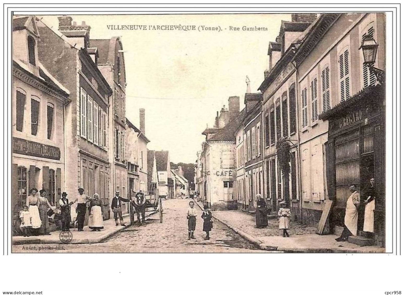 89.VILLENEUVE L'ARCHEVEQUE.RUE GAMBETTA. - Villeneuve-l'Archevêque