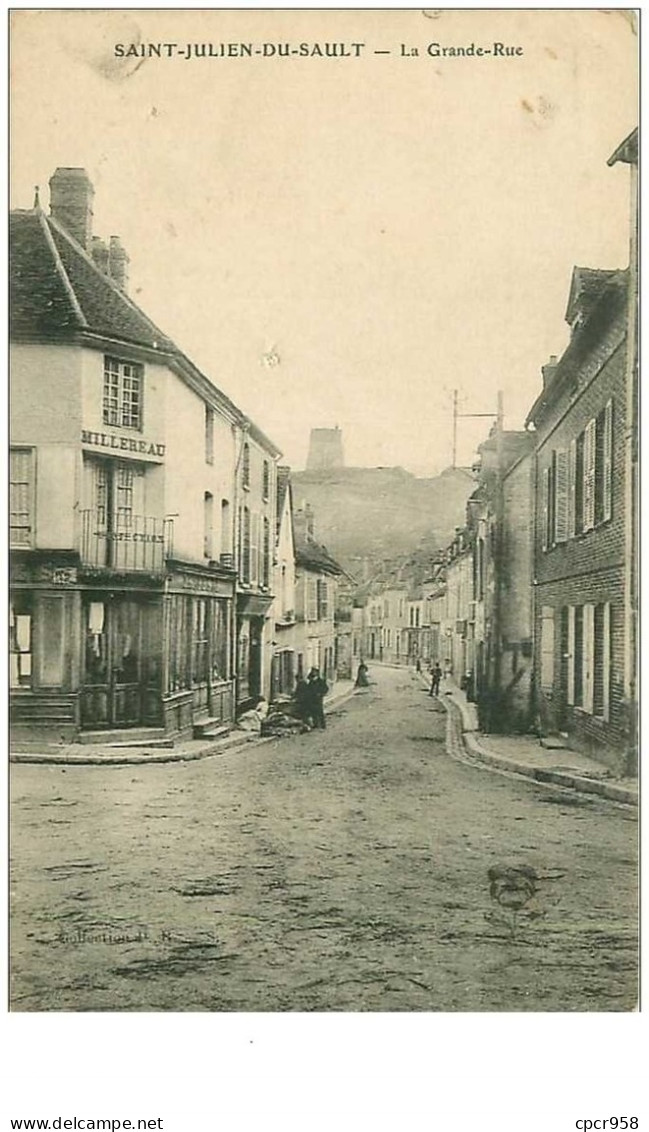 89.SAINT JULIEN DU SAULT.n°11870.LA GRANDE RUE.COMMERCE MILLEREAU.VOIR ETAT.TROUS - Saint Julien Du Sault