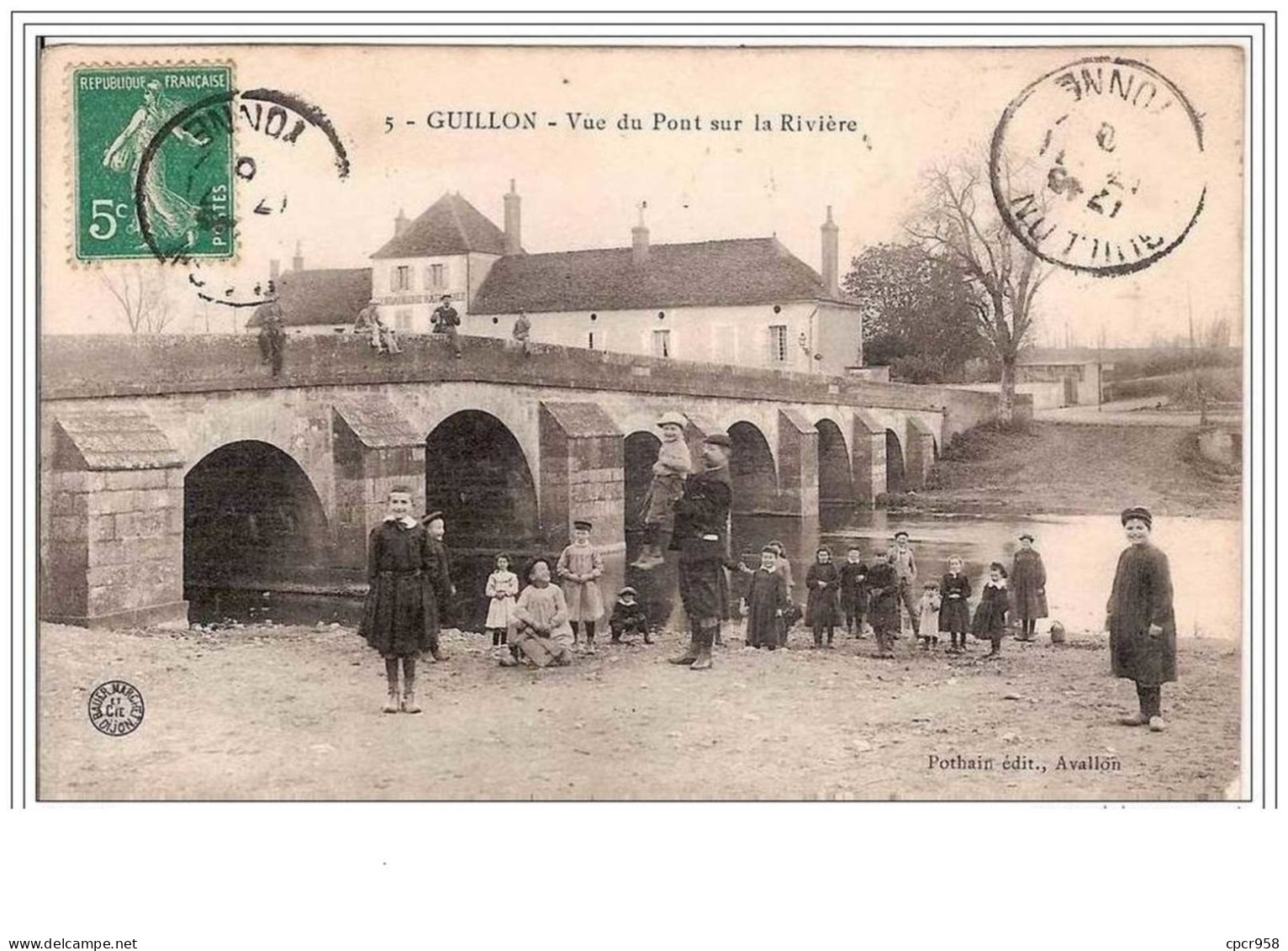 89.GUILLON.VUE DU PONT SUR LA RIVIERE. - Guillon