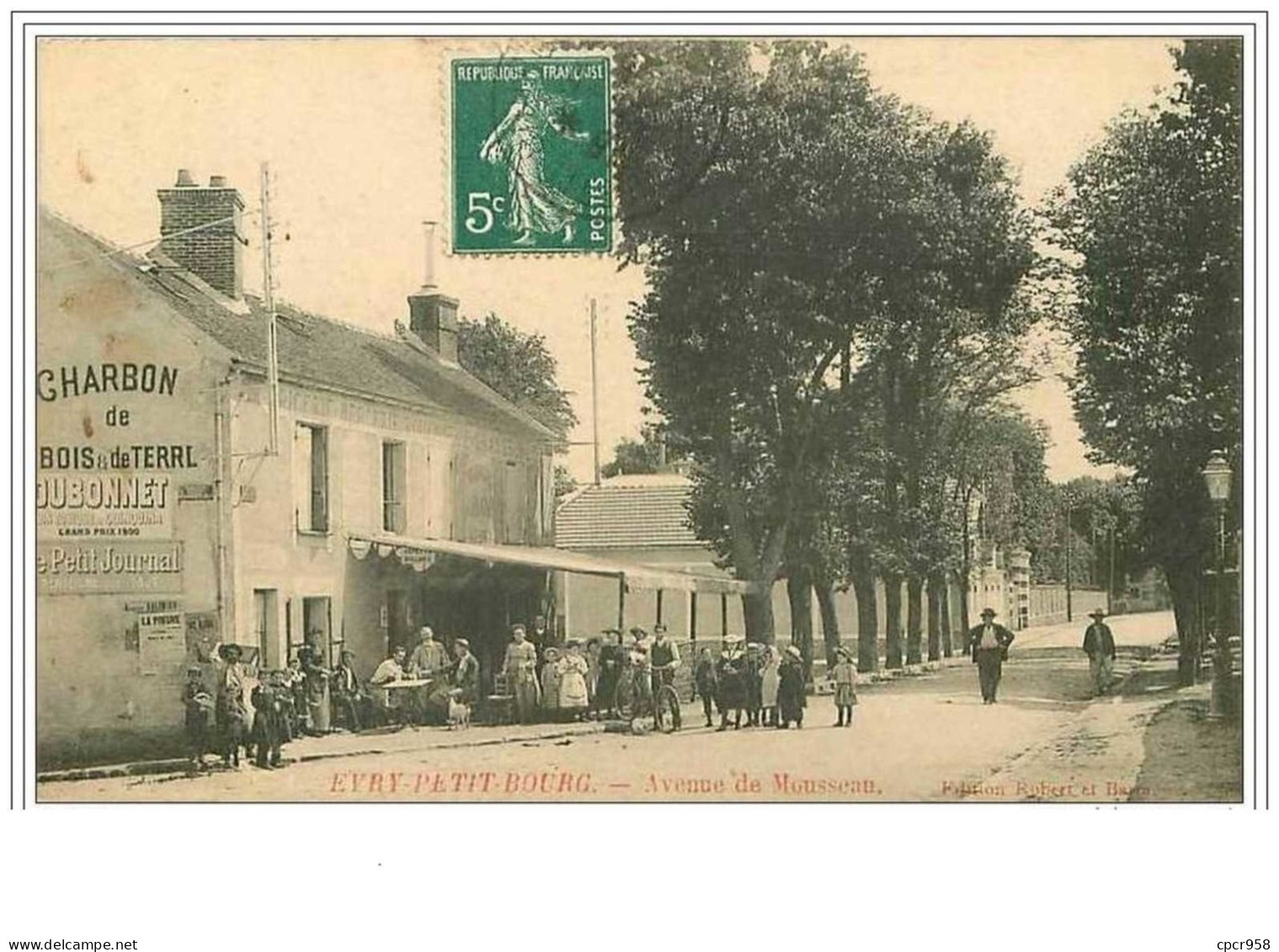 91.EVRY PETIT BOURG.AVENUE DE MOUSSEAU - Evry