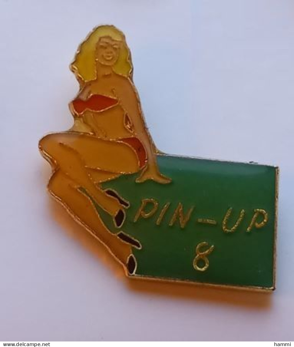 M151 Pin's Pin'up Pin'ups Pin'up Sexy 8 Baigneuse Nue Nu  Achat Immédiat - Pin-ups