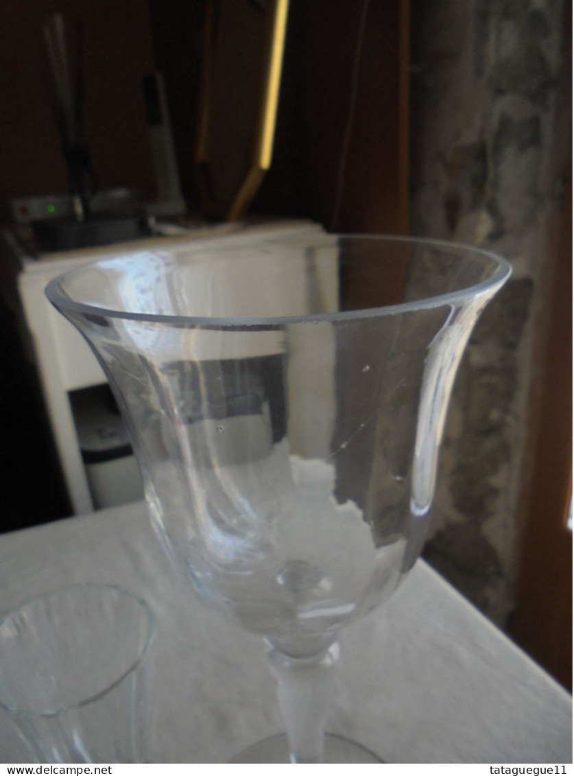 Ancien - Grand Verre Photophore Sur Pied En Verre - Glas & Kristal