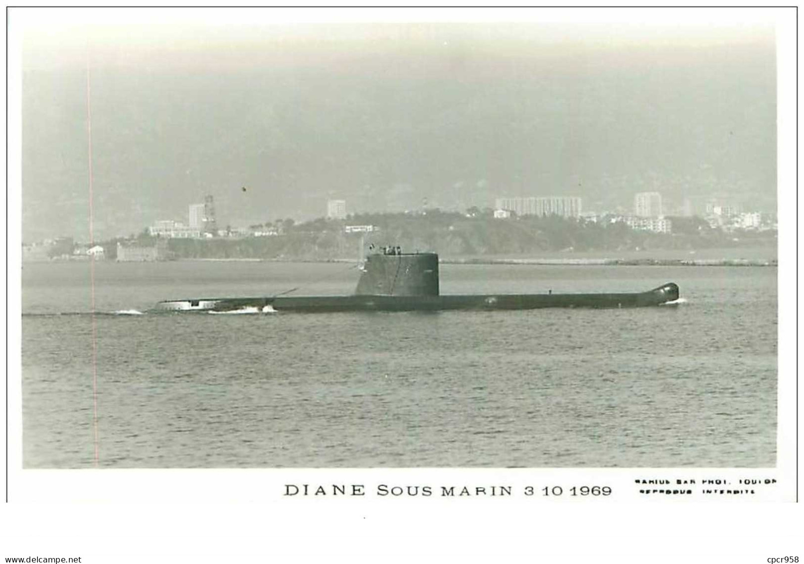 Bateau. N°36047 . Diane. Sous-marin . 1969 . Guerre - Submarines