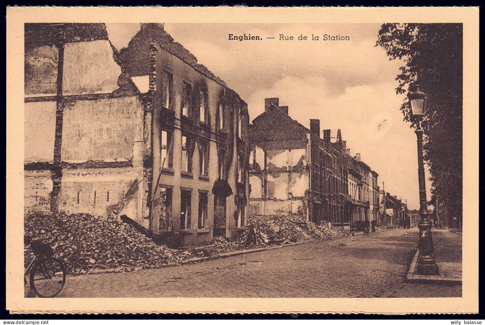 +++ CPA - ENGHIEN - EDINGEN - Rue De La Station - Ruines Guerre  // - Enghien - Edingen